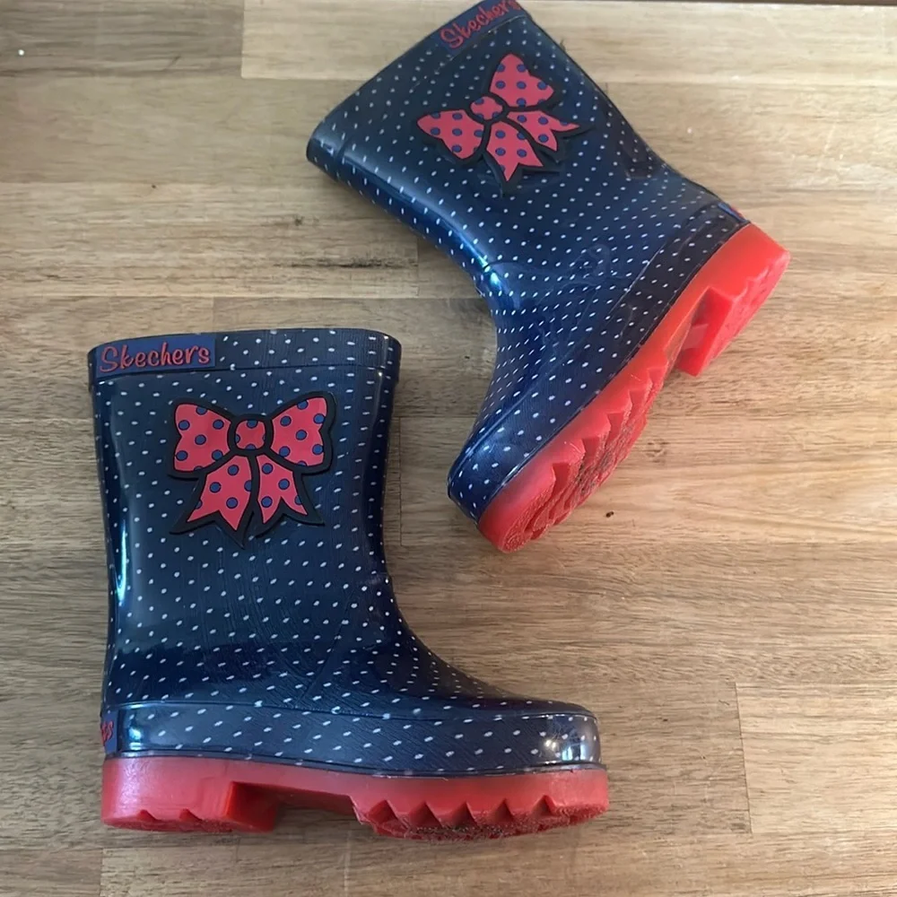 SKECHERS lighted rain boots